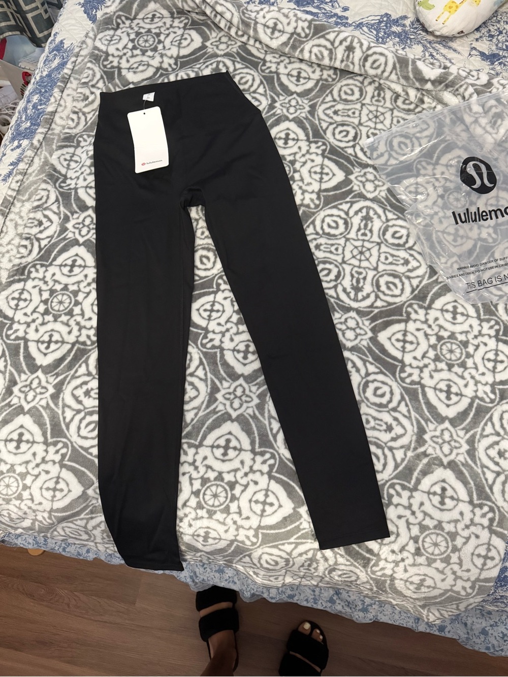lululemon athletica Black Stretch Leggings - Picture 2 of 3